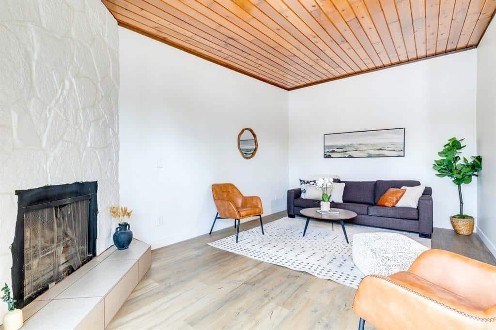 B, 1415 44 Street SE